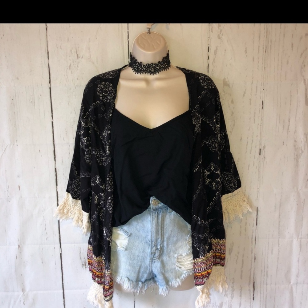 Hollister Kimono